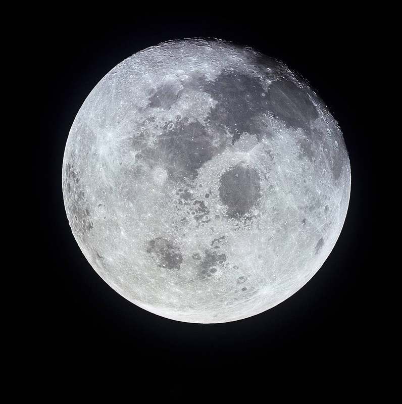 Fullmånen fotografert av mannskapet på Apollo 11, etter at de hadde vært på besøk. Foto: NASA, 1969